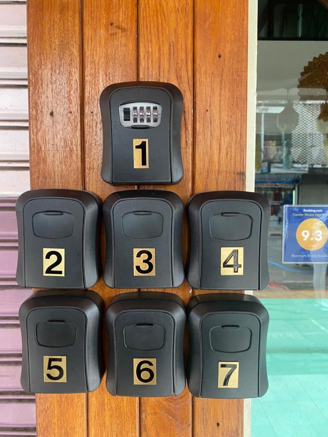 Ferienwohnung Boonnark Bed Night Bazaar No Car Parking Chiang Mai Exterior foto